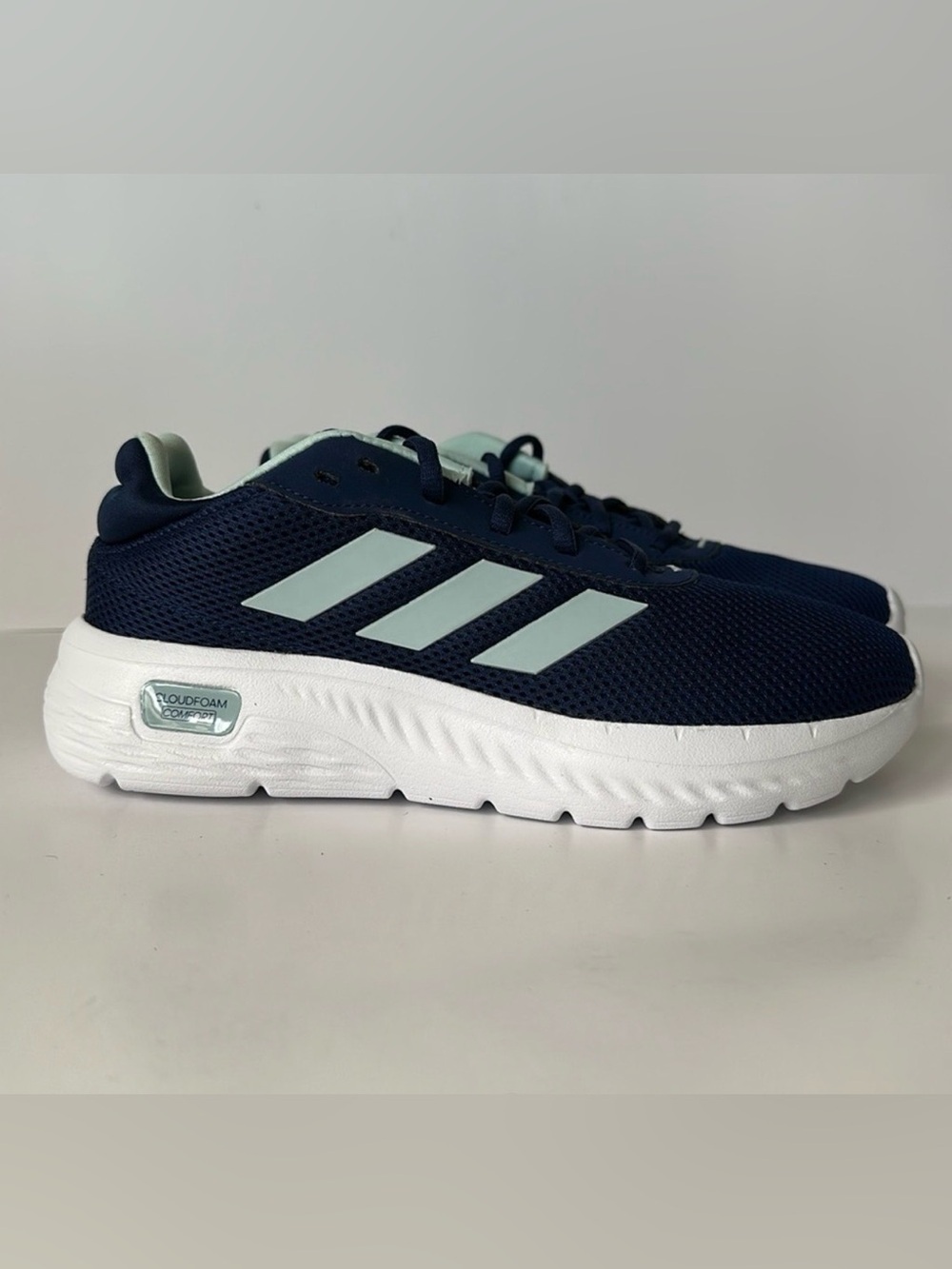 Adidas Women’s “Cloudfoam Comfy” Running Ultra-Light Sneakers Size 7
